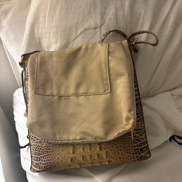 Brahmin Tan Cross  Body or shoulder bag. - Picture 7 of 9